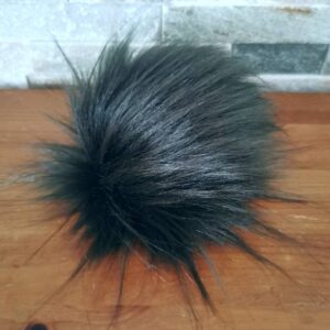 Cof iz umetnega krzna Temno zelen Hopka1