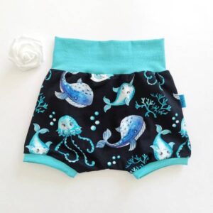 Kratke baggy hlače Medo morske živali na črni Hopka