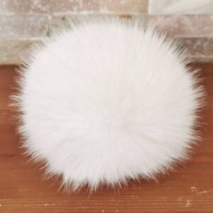 Cof iz umetnega krzna Snežno beli Hopka