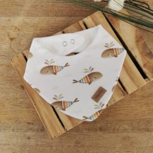 Nepremočljivi slinček Kitki na smetani Hopka