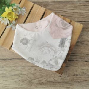 Nepremočljivi slinček Vrtnice Hopka