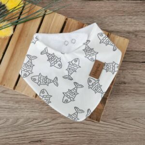 Nepremočljivi slinček Ribice na beli Hopka