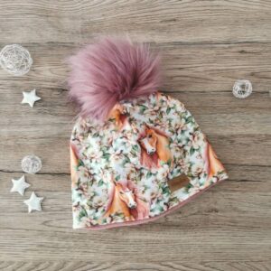 Zimska kapa Konji med cvetjem Hopka