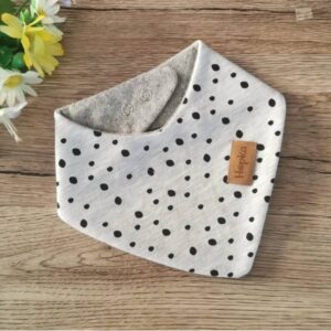 Nepremočljiv slinček Črne pike na sivi Hopka