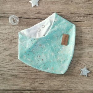 Nepremočljiv slinček Zimska čarovnija Mint Hopka