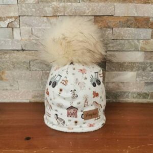 Zimska kapa Kmetija Hopka