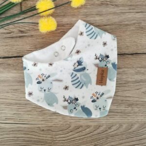 Nepremočljivi slinček Pomladno rajanje Hopka