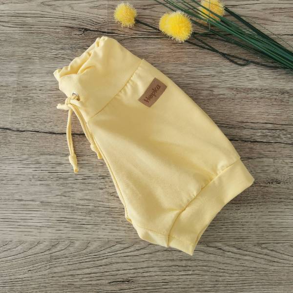 Otroške kratke hlače Pastelno rumene enobarvne Hopka2 Otroške kratke hlače Pastelno rumene enobarvne Hopka2